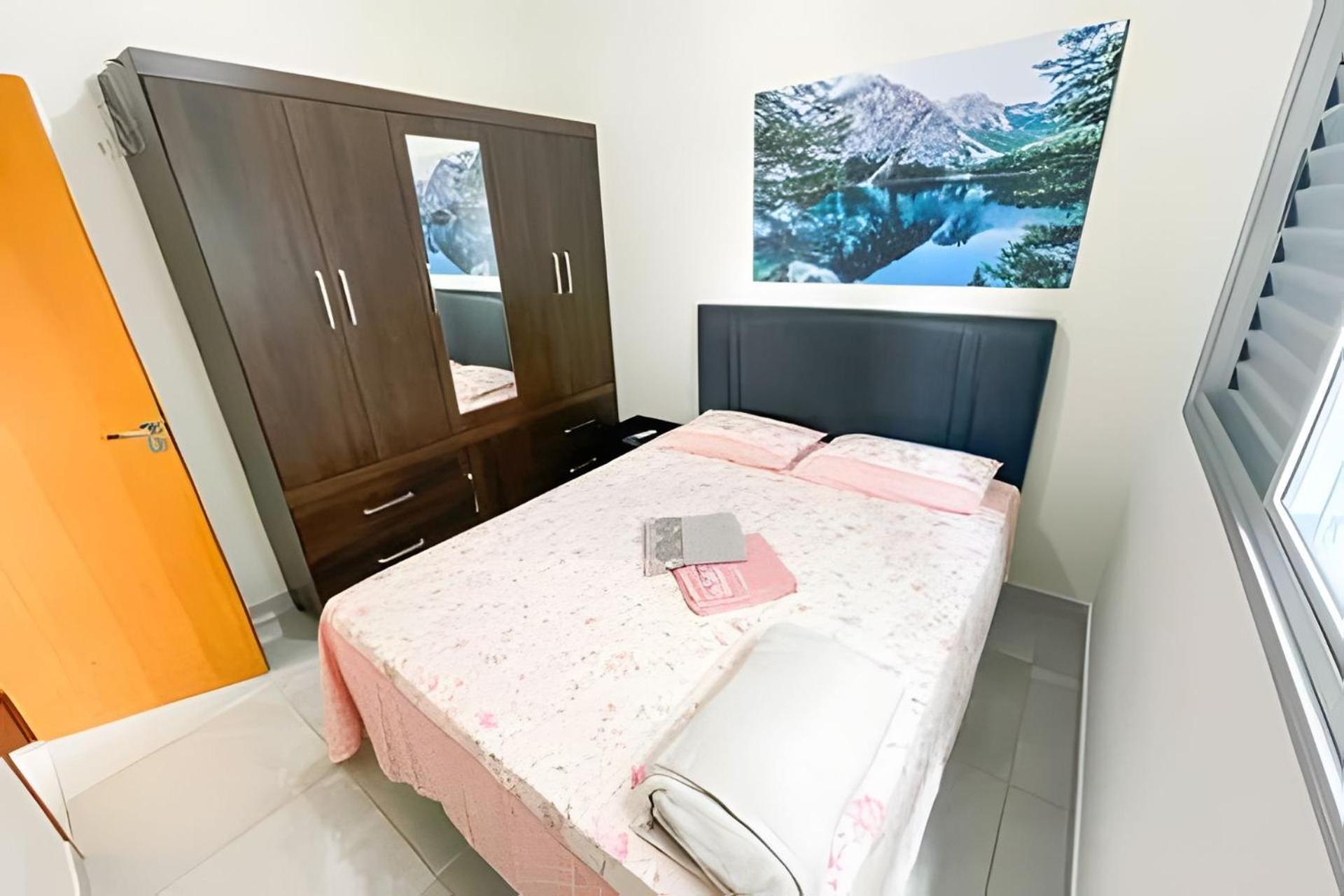202- Apartamento De 2 Quartos Para Ate 5 Hospedes Patos de Minas Exteriör bild